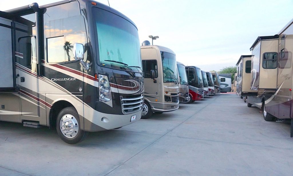 rv dealership see many rvs in one place